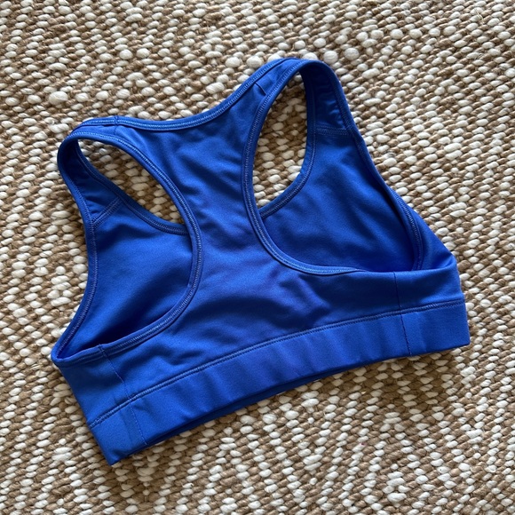 Nike Dri-Fit Compression Sports Bra Size Small - Picture 2 of 3